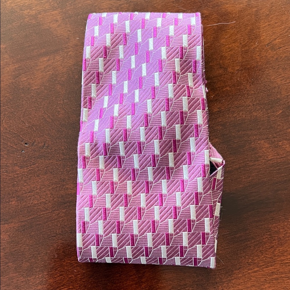 Pink and Purple Geometric Tie